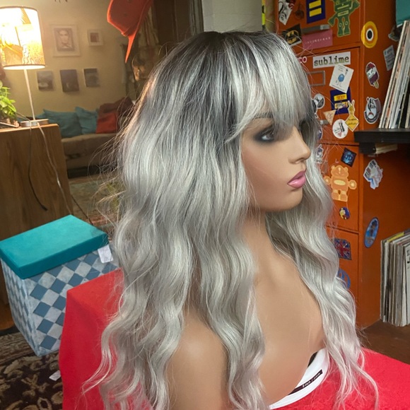 White platinum rooted wig - Picture 8 of 13